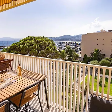 Tres Bel En Plein Centre, Vue Mer, Terrasse Sainte-Maxime
