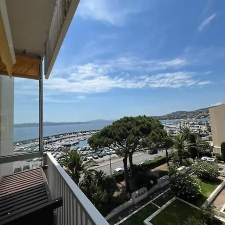 Tres Bel En Plein Centre, Vue Mer, Terrasse Sainte-Maxime