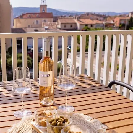 Tres Bel En Plein Centre, Vue Mer, Terrasse Sainte-Maxime